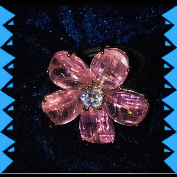 Ring, Pink Flower 🌸 - Picture 2 of 7
